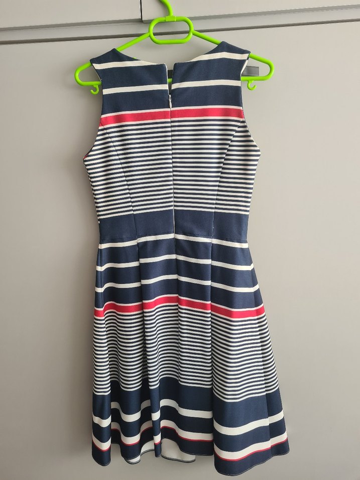 Çizgili Midi Kolsuz Pilili Kadın Elbise - Görsel 2