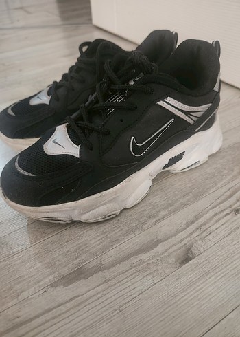 Nike Siyah Spor Kadın Sneaker - Görsel 2