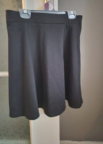 Siyah Pilili Midi Etek - Görsel 3