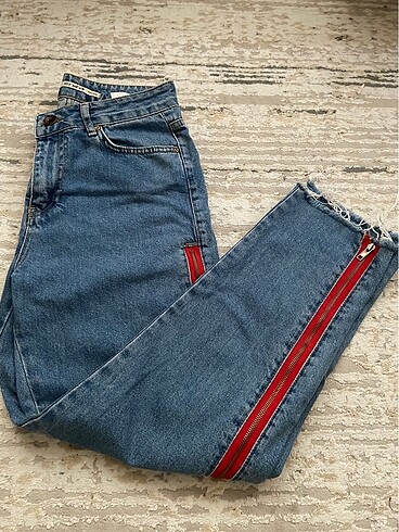 Fermuar detaylı mom jean