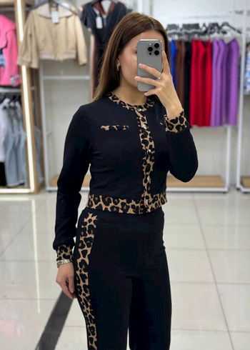 Leopar Desenli Siyah Kadın Eşofman Takımı