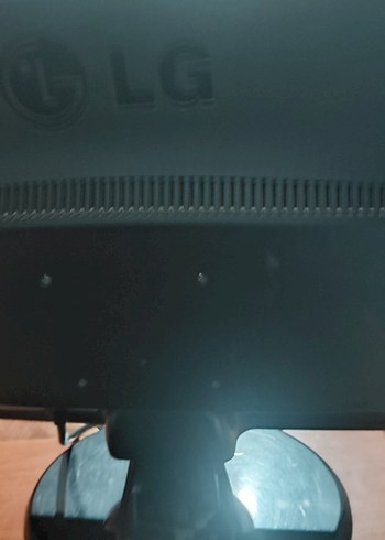 LG Marka 19inç monitör yeni monitör aldığım açın satılıktır - Görsel 4