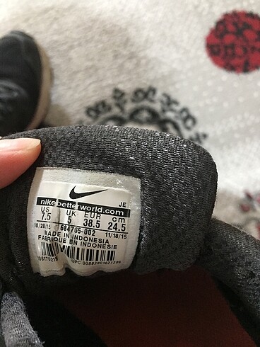 38 Beden siyah Renk Nike spor ayakkabı