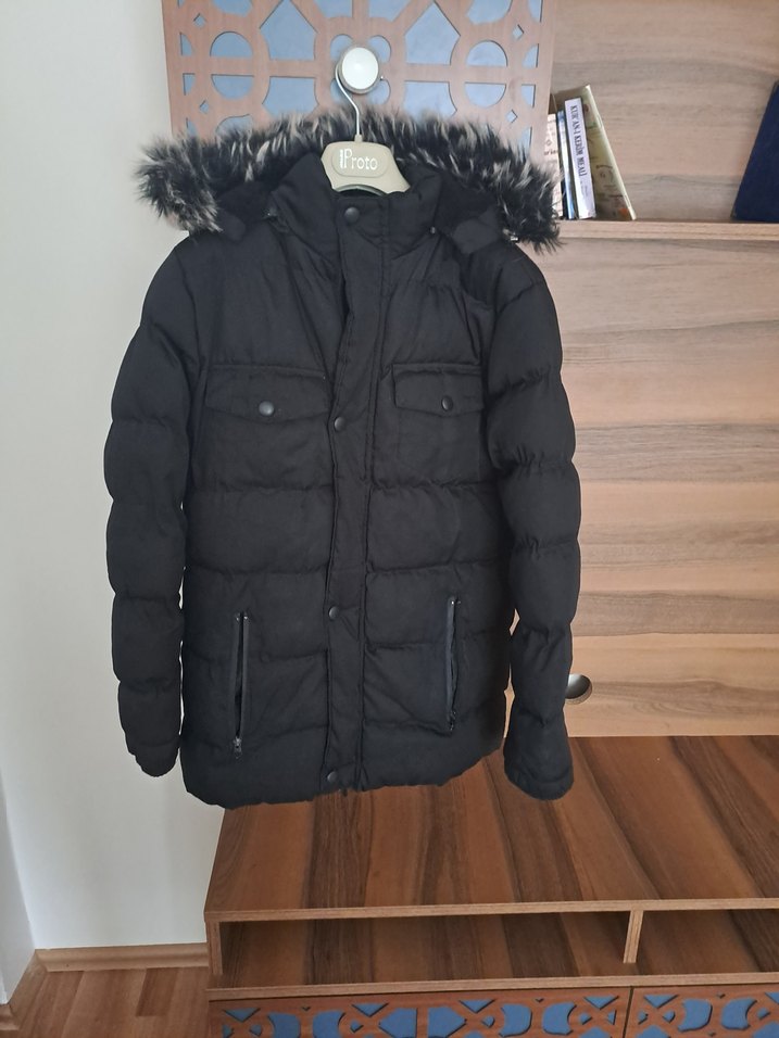 Siyah Erkek Çocuk Midi Boy Kürklü Mont - Görsel 3