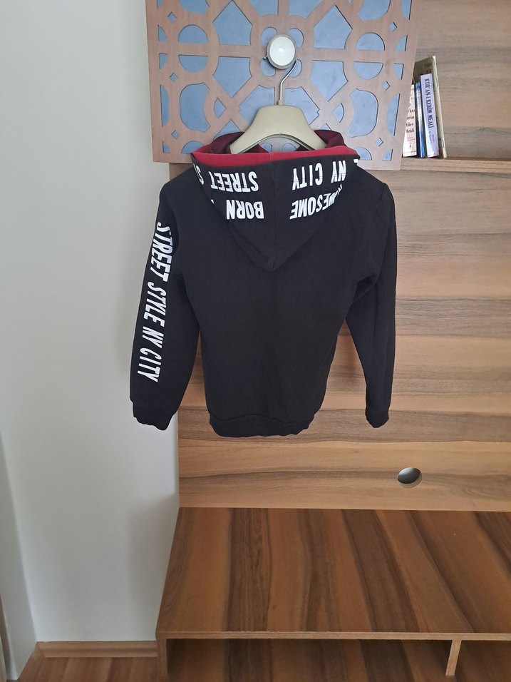 Siyah Kapüşonlu Erkek Çocuk Sweatshirt - Görsel 3
