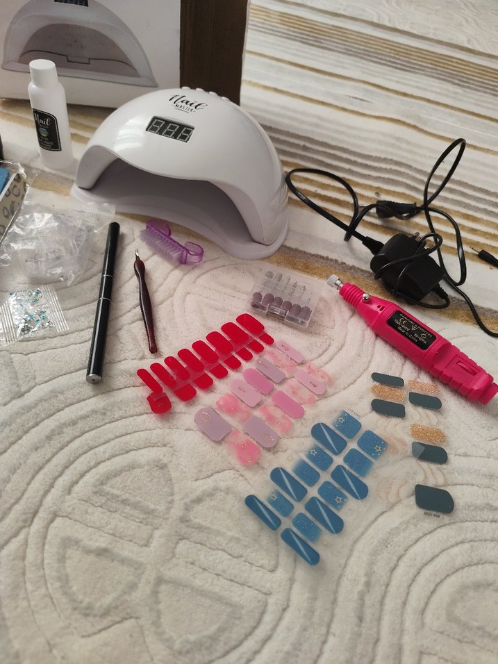 Beyaz LED Tırnak Kurutucu ve Manikür Seti - Görsel 2