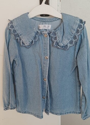 Zara'dan kız çocuğu için yumuşak kot gömlek