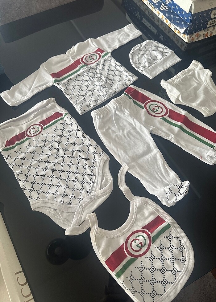 Gucci desen bebek yenidoğan takım set - Görsel 2