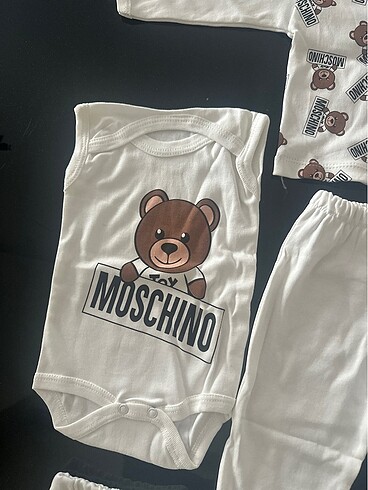 Moshino desen yenidoğan set - Görsel 4