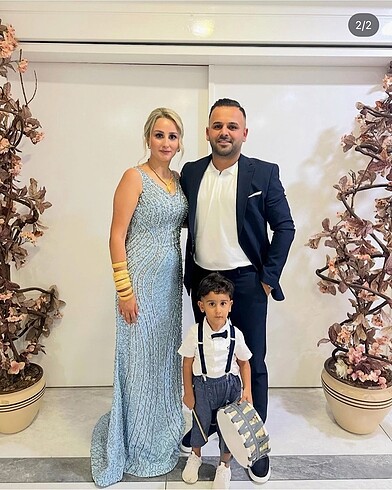 36 Beden Mavi full taşlı abiye elbise 36 bedenle uyumlu