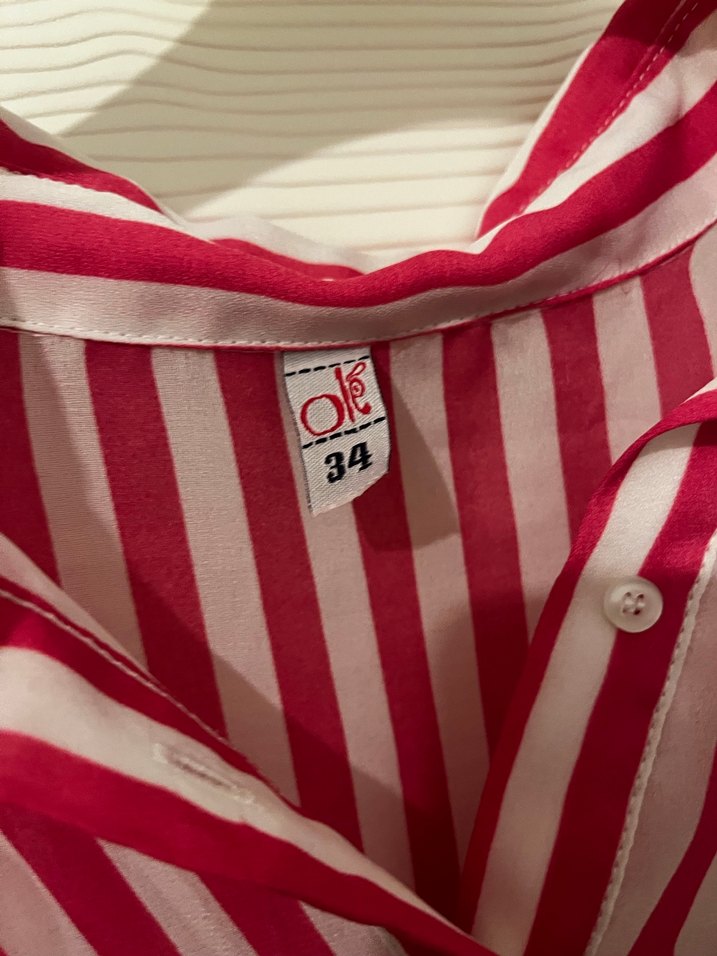 Düğmeli Pembe Çizgili Kadın Gömlek - Görsel 2