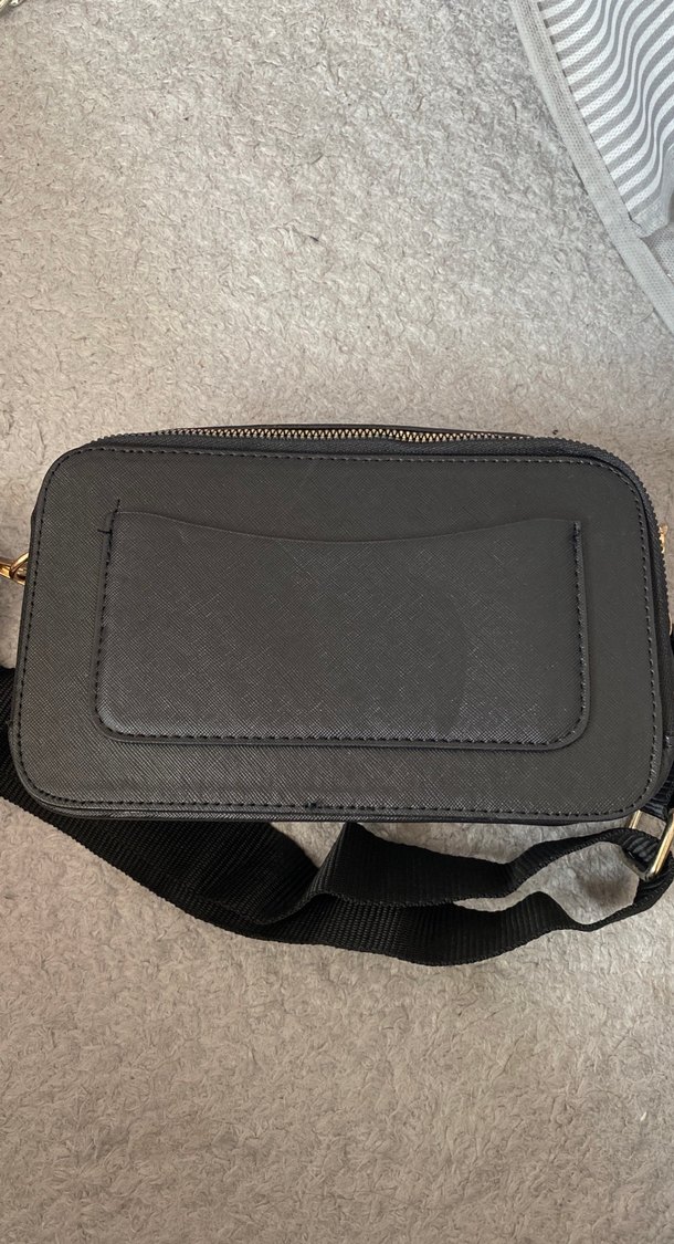 Siyah Deri Tokalı Kadın Çapraz Çanta - Görsel 3