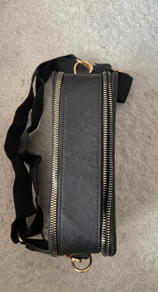 Siyah Deri Tokalı Kadın Çapraz Çanta - Görsel 2