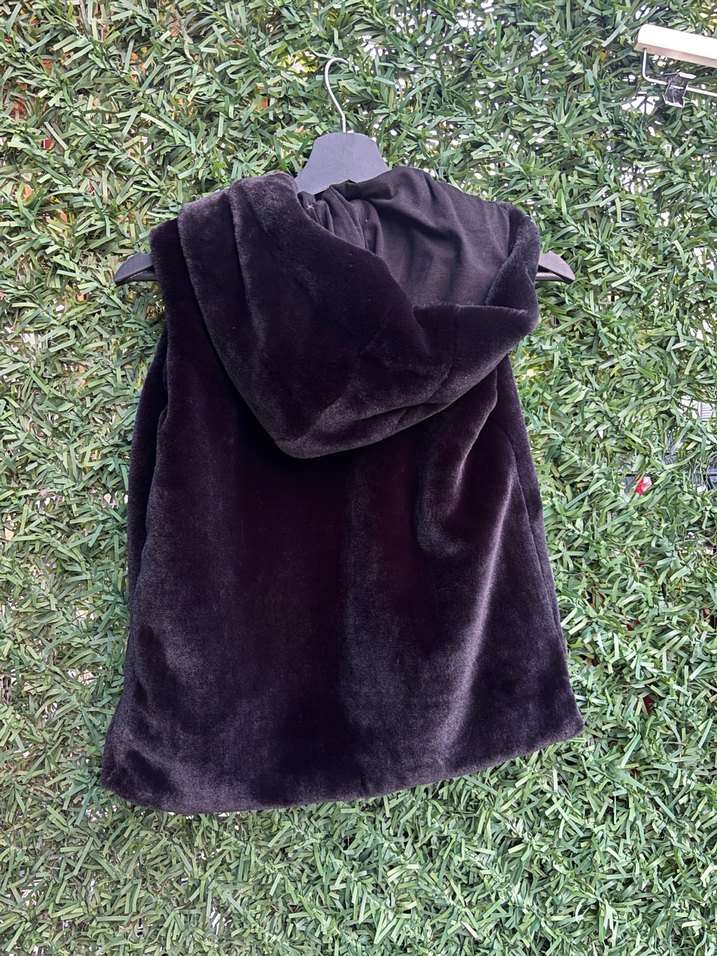 Siyah Kürklü Kız Çocuk Yelek - Görsel 3