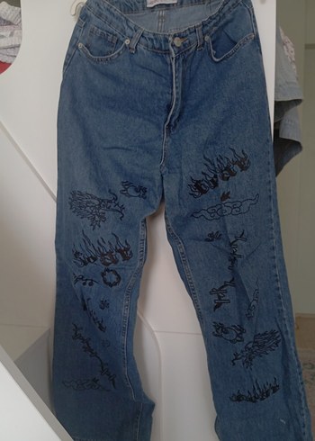 Nakışlı Koyu Mavi Bol Kesim Kot Pantolon