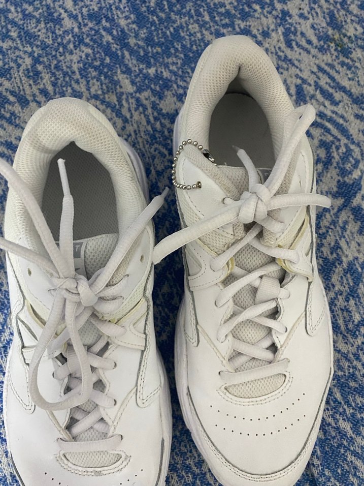 Beyaz Bağcıklı Kadın Spor Ayakkabı - Görsel 2