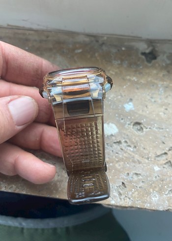 Kırmızı Kordonlu Sokak Stili E - Görsel 2