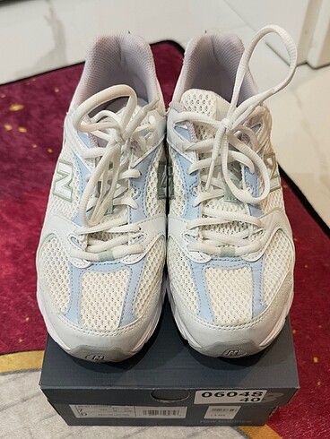 New Balance 530 Beyaz Kadın Sneaker