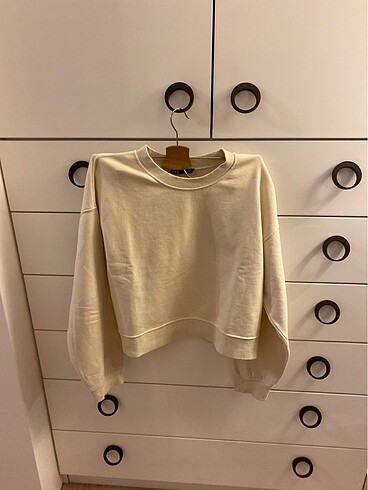 zara sweat