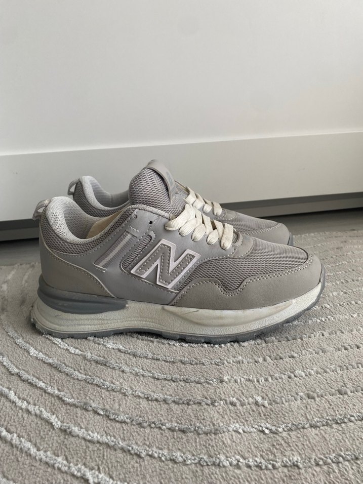 Spor ayakkabı - Görsel 2