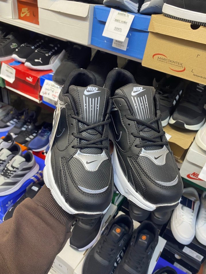 Nike Siyah Spor Kadın Sneakers - Görsel 2