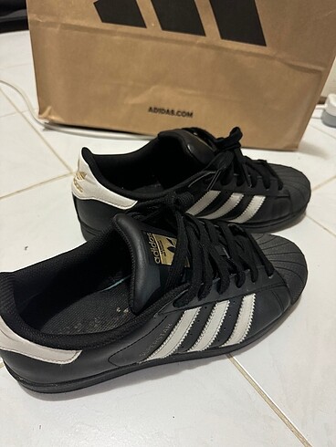 40,5 Beden Adidas spor ayakkabı