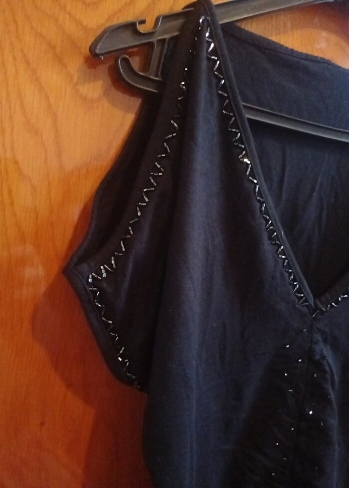 Boncuk işlemeli t-shirt büstiyer - Görsel 3