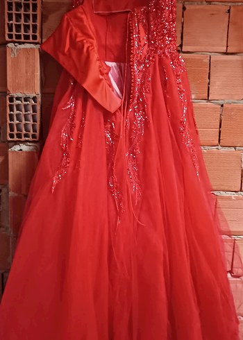 Kırmızı Straplez Fırfırlı Uzun Kadın Abiye - Görsel 4