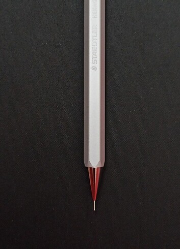 Beden Renk Tombow Mono Graph Limitli Versiyon Versatil Uçlu Mekanik Kalem 0