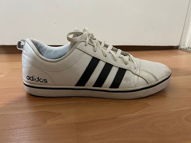 Adidas marka ayakkabı