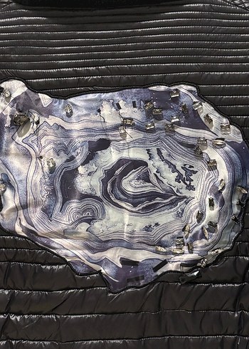 Düğmeli Siyah Kadın Arkası Desenli Ceket - Görsel 4