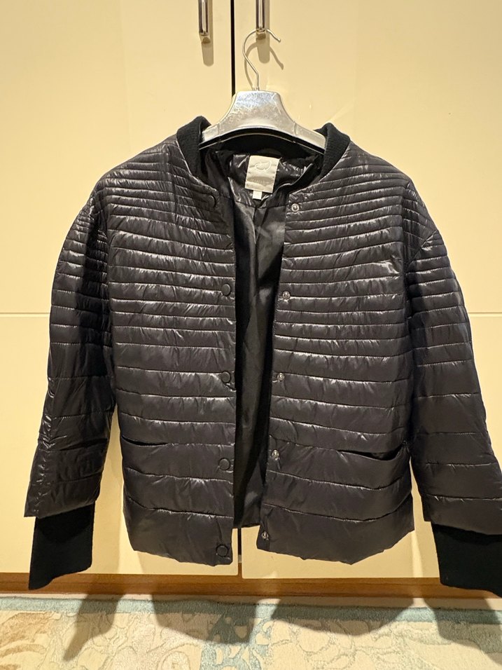 Düğmeli Siyah Kadın Arkası Desenli Ceket - Görsel 2