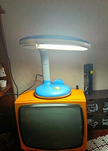 Beden mavi Renk Masa Lambası (Tertemiz Çalışıyor)