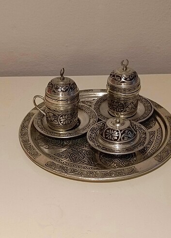 2adet fincan 1 adet lokumluk şekerlik El yapımı (gaziantep den) 