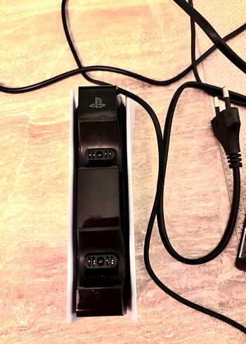 Sony PlayStation Şarj İstasyonu ve Adaptör