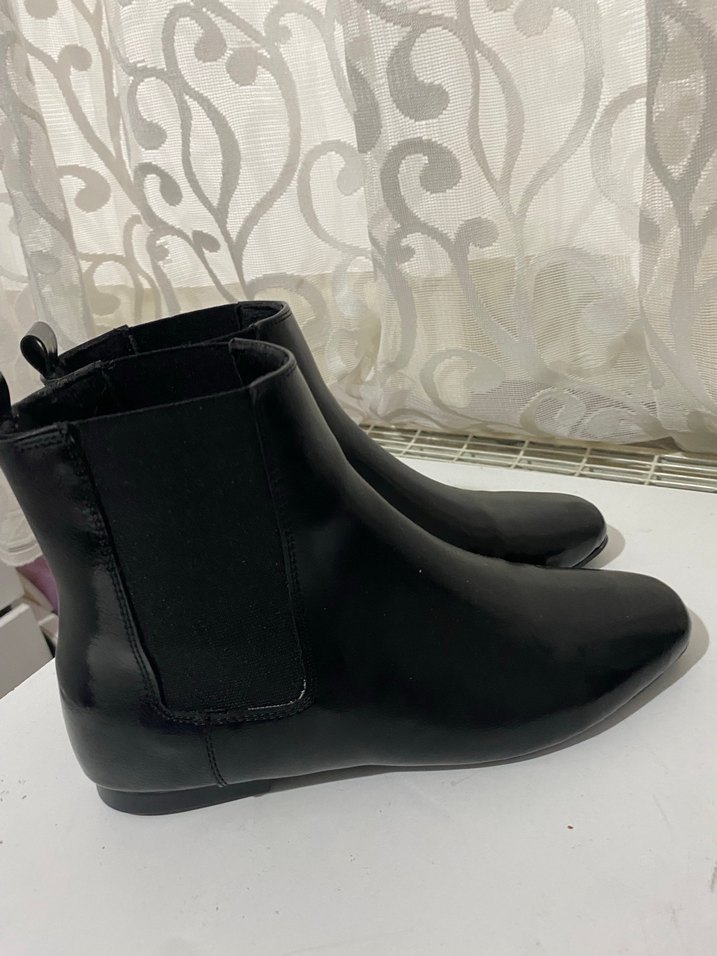 Siyah Bot - Görsel 5