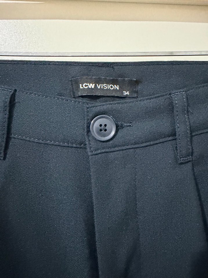 Lacivert Keten Pilili Kadın Bermuda Şort - Görsel 2