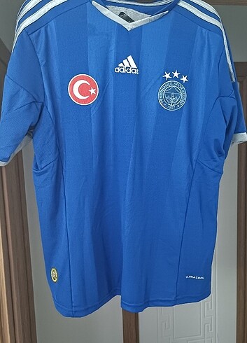 Adidas Orijinal ve Sıfır Fenerbahçe Forması