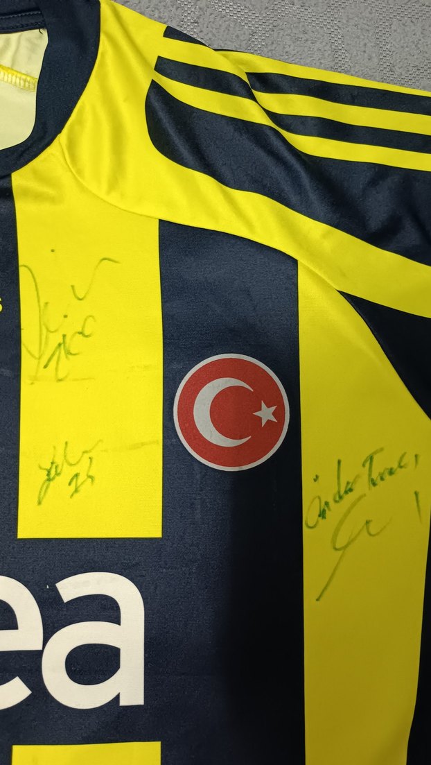İmzalı Orijinal Fenerbahçe Forması - Görsel 4