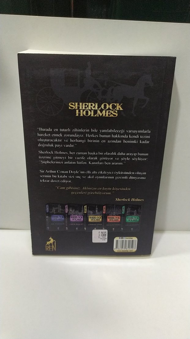 Sherlock Holmes: Şüphenin İzinde - Sir Arthur Conan Doyle - Görsel 3