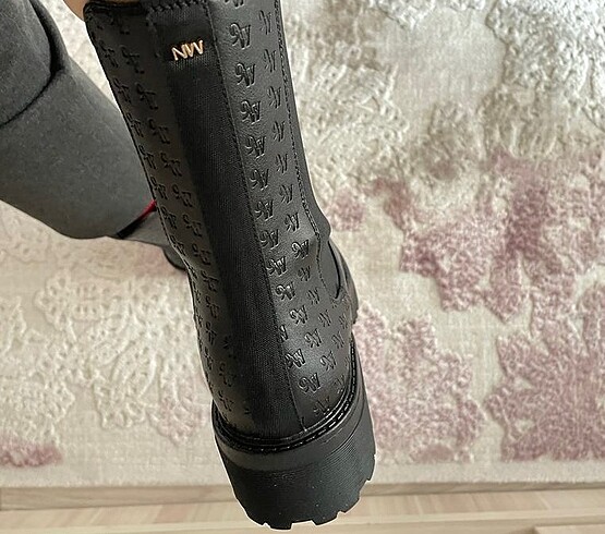 39 Beden Nine west bot