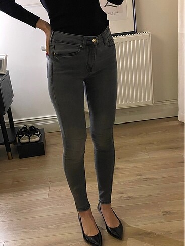 Mango jean
