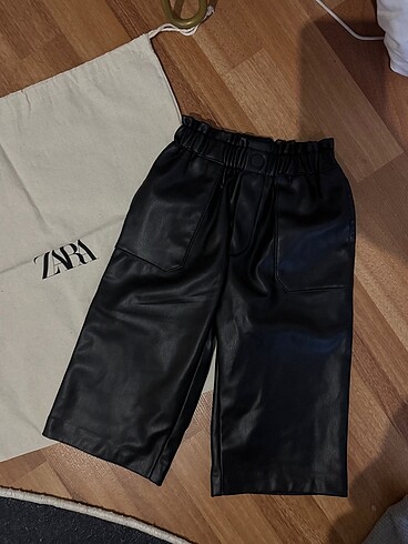 Zara Zara kız bebek deri pantolon