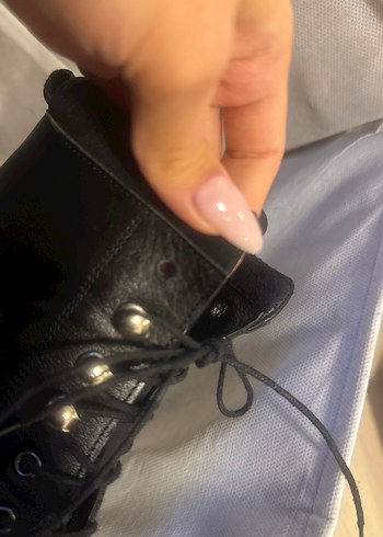 Siyah Deri Bağcıklı Topuklu Goth Kadın Bot - Görsel 6