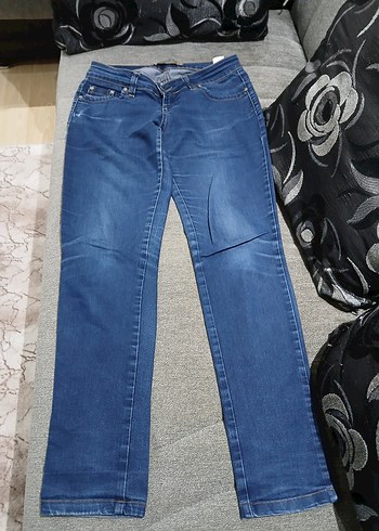 28 bedene uyumlu.Kadın MaviDar Kesim Jean - Görsel 2