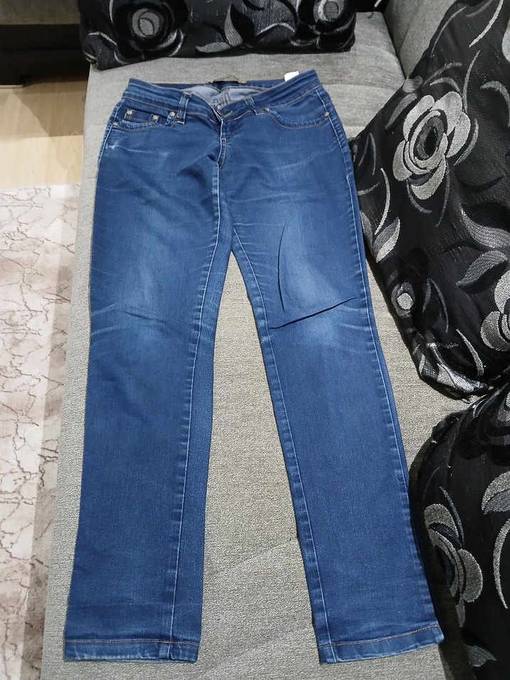 28 bedene uyumlu.Kadın MaviDar Kesim Jean - Görsel 2