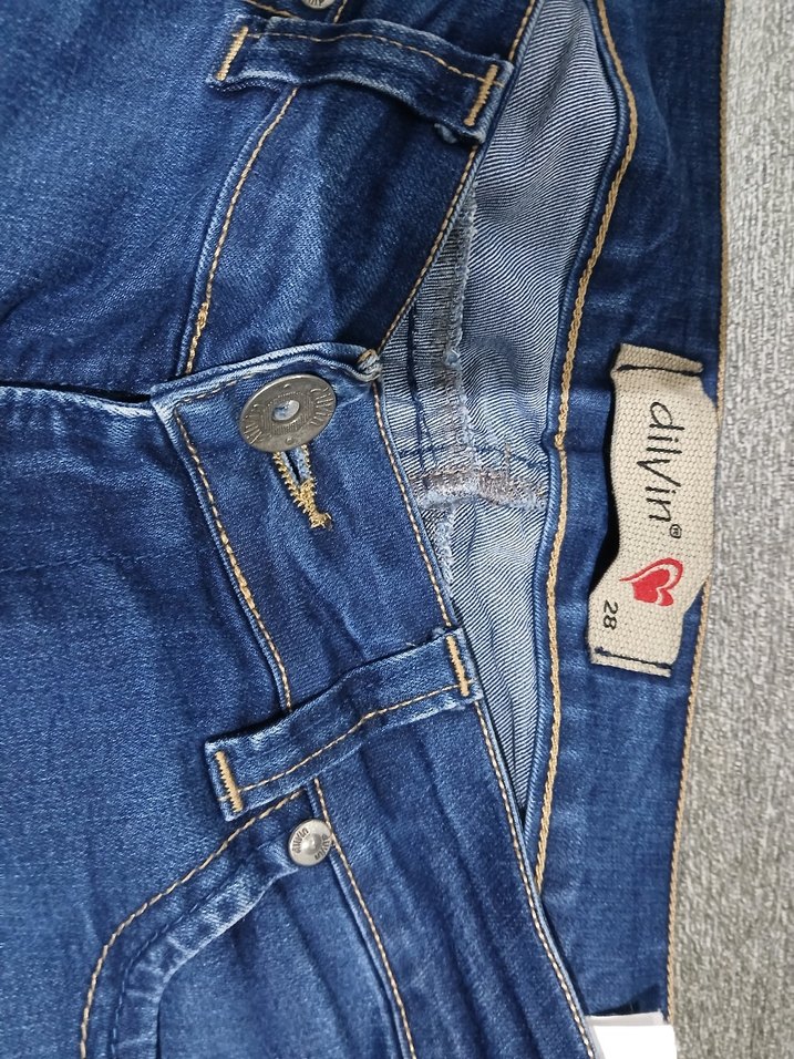 28 bedene uyumlu.Kadın MaviDar Kesim Jean - Görsel 3