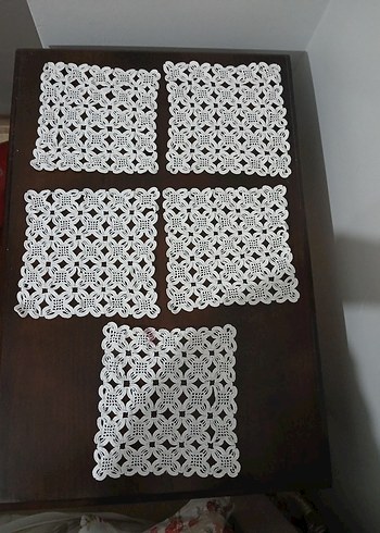 Nakışlı Beyaz Kare Motifli Dantel Seti
