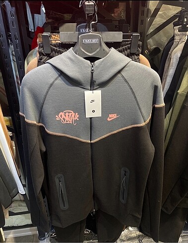 NİKE SYNA TECH FLEECE