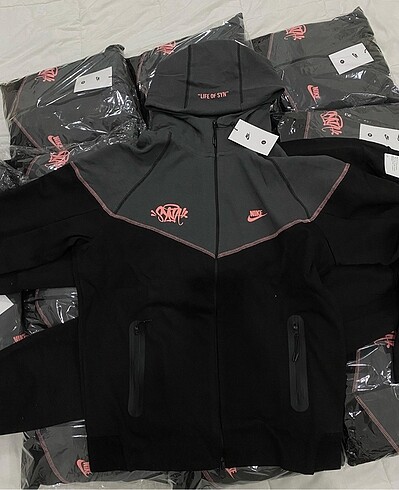 Nike NIKE TECH EŞOFMAN TAKIMI